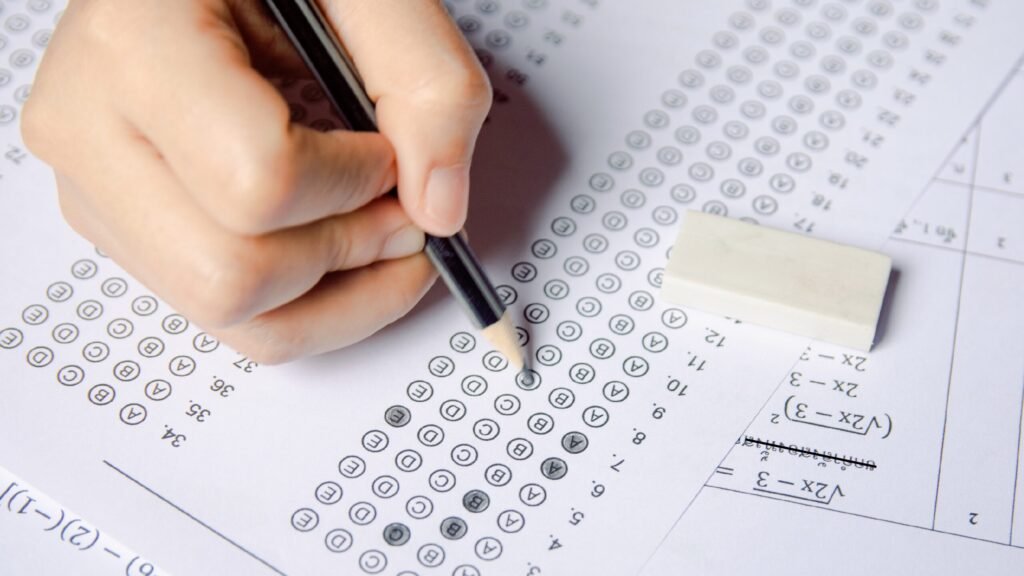 6 claves para decidir qué estudiar en Chile: empleabilidad, datos y realidad